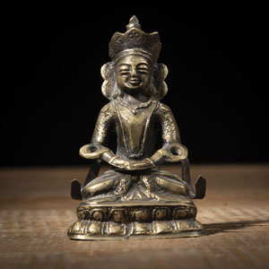 <b>Sitzender gekrönter Buddha aus Bronze</b>