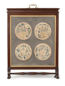<b>A SCREEN WITH FOUR SILK APPLIQUÉ MEDALLIONS</b> <b>A SCREEN WITH FOUR SILK APPLIQUÉ MEDALLIONS</b>