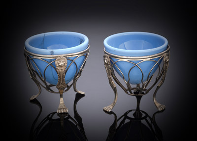 <b>Paar klassizistische Salièren</b>