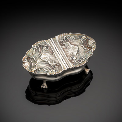 <b>A GERMAN ROCOCO SILVER SPICE BOX WITH TWO LIDS</b>