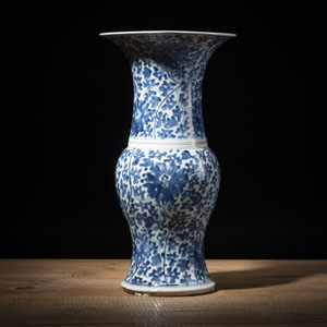 <b>A 'GU'-SHAPED BLUE AND WHITE PORCELAIN LOTUS VASE</b>