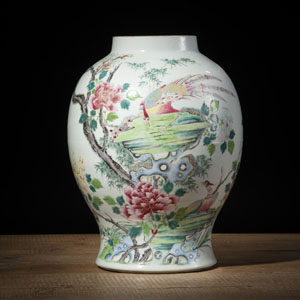 <b>A 'FAMILLE ROSE' FLOWERS AND BIRDS PORCELAIN VASE</b>