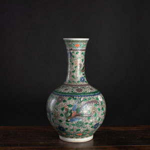 <b>A POLYCHROME PHOENIX PORCELAIN BOTTLE VASE</b>