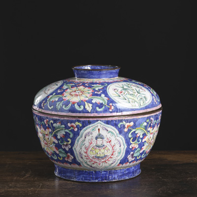 <b>A CANTON-ENAMEL BLUE-GROUND BOWL AND COVER</b>