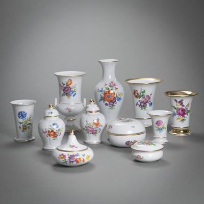 <b>Konvolut Väschen und Deckeldöschen</b>