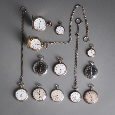 <b>Konvolut von 12 Taschenuhren</b> <b>Konvolut von 12 Taschenuhren</b>