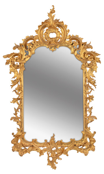 <b>A DECORATIVE ROCOCO CARVED AND GILT WOOD MIRROR</b>