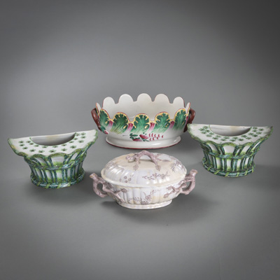 <b>A FAYENCE TUREEN AND COVER, A PAIR OF WALL VASES AND A GLASS COOLER</b>