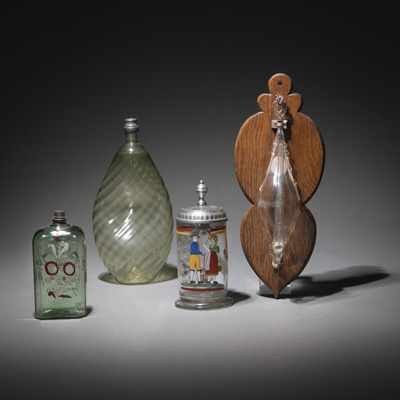 <b>Humpen, Flasche mit Emaillebemalung, Wandflasche, Nabelflasche</b>