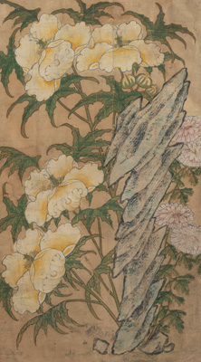 <b>A PAINTING DEPICTING PEONY ROSES AND CHRYSANTHEMUMS ON A ROCK. INK AND COLORS ON PAPER</b>