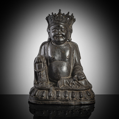<b>Bronze des sitzenden Budai auf einem Lotus</b> <b>Bronze des sitzenden Budai auf einem Lotus</b>