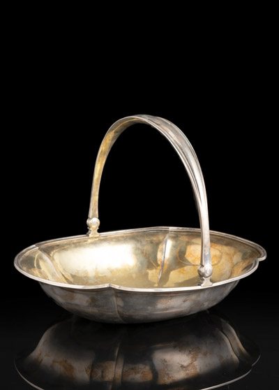 <b>Henkelschale</b> <b>Henkelschale</b>