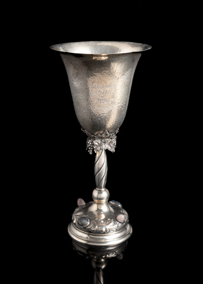 <b>Art-Déco-Pokal mit Widmung</b> <b>Art-Déco-Pokal mit Widmung</b>