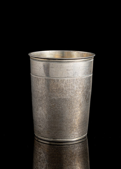 <b>Schlangenhaut-Becher</b> <b>Schlangenhaut-Becher</b>