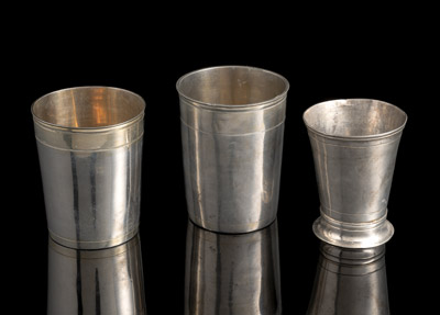 <b>Drei Silber-Becher</b> <b>Drei Silber-Becher</b>