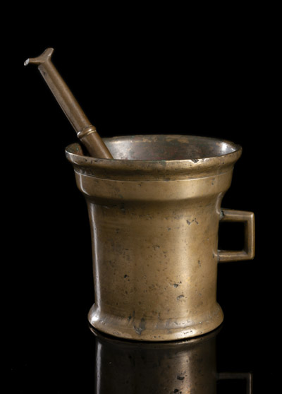 <b>Gotischer Mörser</b> <b>Gotischer Mörser</b>