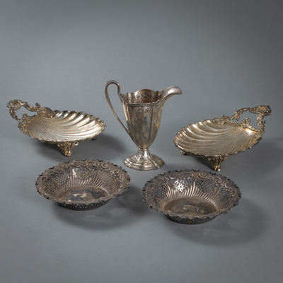 <b>TWO SHELL SHAPED BOWLS, TWO OPENWORK BOWLS AND A MILK JAR</b>