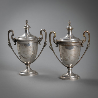 <b>A PAIR OF URN SHAPED SILVER VESSELS AND LIDS</b>