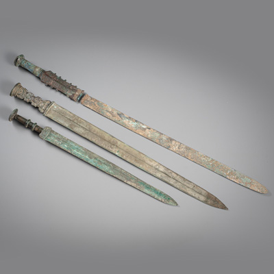 <b>Drei archaistische Bronzeschwerter</b>