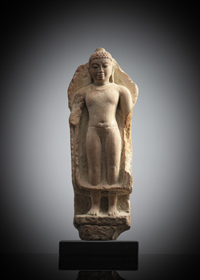 <b>Feine und seltene Sandsteinfigur des Buddha Shakyamuni</b>