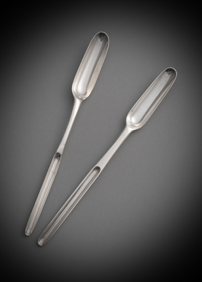 <b>Zwei silberne Marklöffel</b>