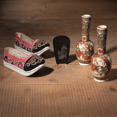 <b>A PAIR OF SMALL SATSUMA VASES, A CARVED WOOD SHOVEL FOR INCENSE AND A PAIR OF OF EMBROIDERED SHOES</b>