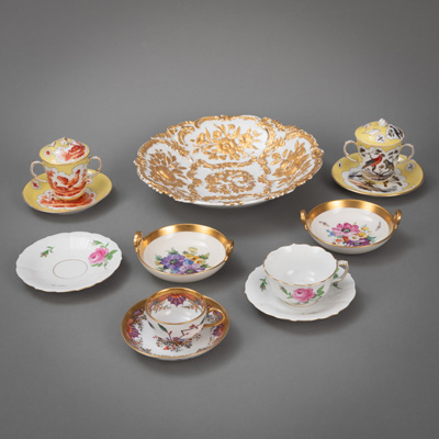 <b>Konvolut Tassen, Schälchen, Rundplatte</b>