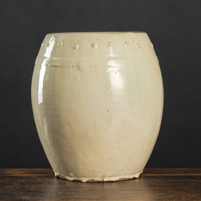 <b>Trommelförmige Vase aus 'Shiwan'-Keramik</b>
