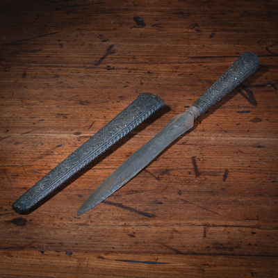<b>Messer mit Drachenmontierung</b>