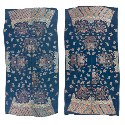 <b>Zwei blaue Seidenstoffe für Drachenroben</b> <b>Zwei blaue Seidenstoffe für Drachenroben</b>
