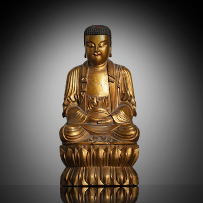 <b>Zweiteilige Holzfigur des Buddha auf einem Lotus lackvergoldet</b>