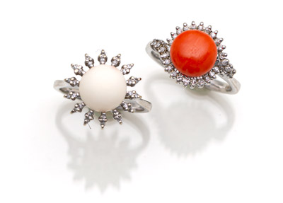 <b>Zwei Korallen Brillantringe</b> <b>Zwei Korallen Brillantringe</b>