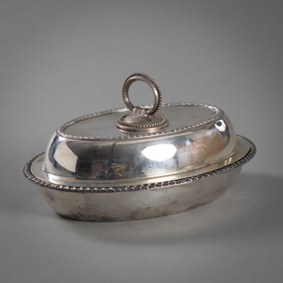 <b>A SILVER OVAL TUREEN AND COVER</b>