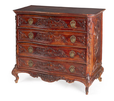 <b>A LARGE BRASS MOUNTED CARVED WALNUT ROCOCO COMMODE</b>