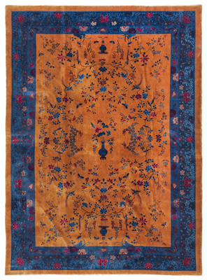 <b>Großer gelbgrundiger Teppich mit Dekor von Blumen und Vögeln</b>