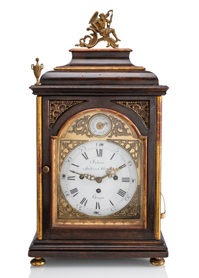 <b>Stutzuhr</b> <b>Stutzuhr</b>