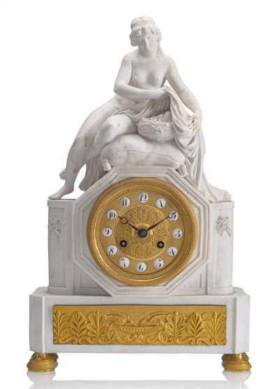 <b>A FRENCH ORMOLU MOUNTED BISCUIT PORCELAIN PENDULE</b>
