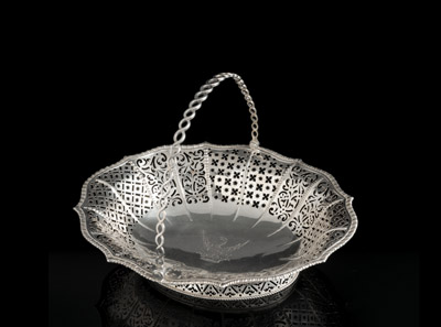 <b>Großer Silberkorb</b> <b>Großer Silberkorb</b>