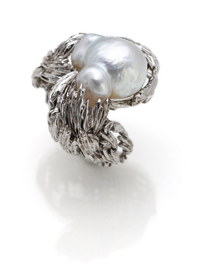 <b>Gilbert Albert Ring mit Perle</b> <b>Gilbert Albert Ring mit Perle</b>