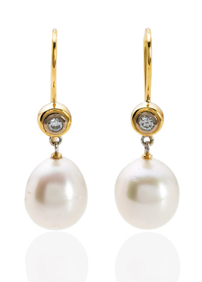 <b>Paar Südseeperl-Diamant-Ohrringe</b> <b>Paar Südseeperl-Diamant-Ohrringe</b>