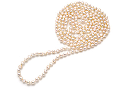 <b>Sehr lange Perlenkette</b> <b>Sehr lange Perlenkette</b>