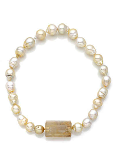 <b>Südseeperlenkette mit Bergkristall</b> <b>Südseeperlenkette mit Bergkristall</b>