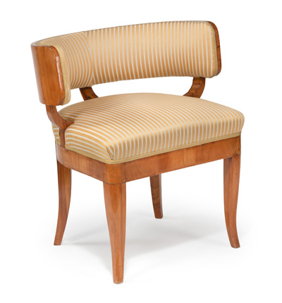 <b>A GERMAN BIEDERMEIER BERGERE</b>