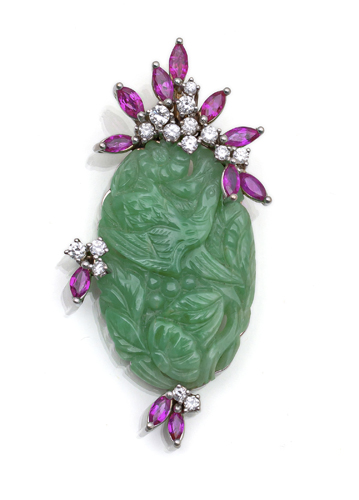 <b>Jade pendant clip</b>