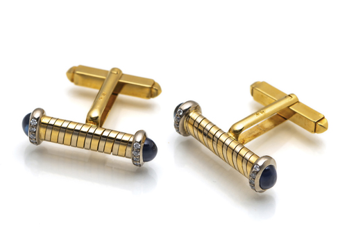 <b>Brilliant cufflinks</b>