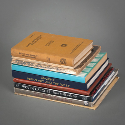 <b>Neun Bücher über Indische Kunst, Buddhistische Kunst u.a. Text in Englisch u.a.</b>