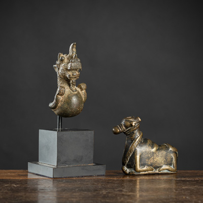 <b>Fragment eines Makara aus Bronze und Bronze des Nandi</b>