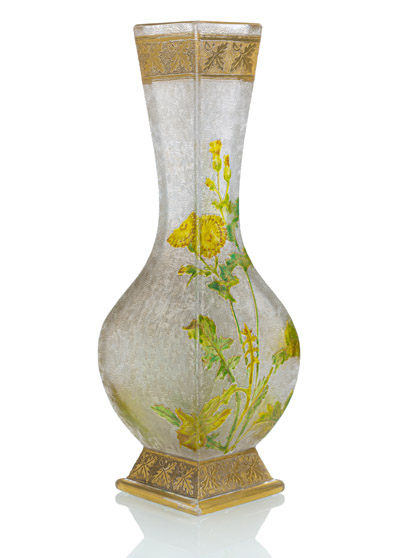 <b>Vase with thistle decoration</b>