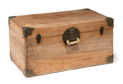 <b>A METAL-FITTED WOOD CHEST</b>