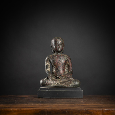 <b>Bronze eines sitzenden Mönches</b>